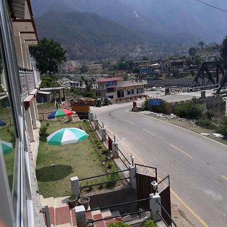 Hotel Inder Place Uttarkāshi Buitenkant foto